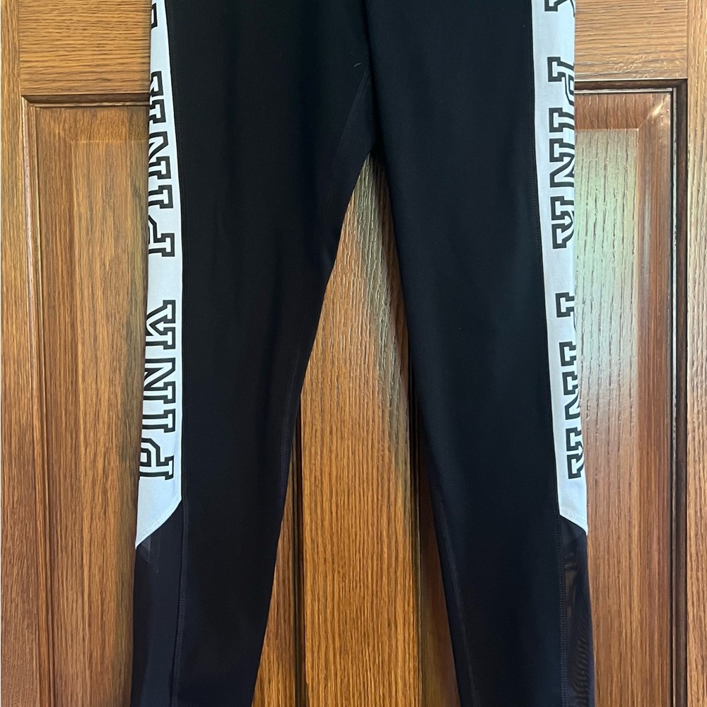 Victoria’s Secret Pink Ultimate Full Length Leggings Size Small Black White